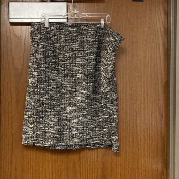 Cato Dresses & Skirts - Black white tweed like skirt Cato sz 22/24W